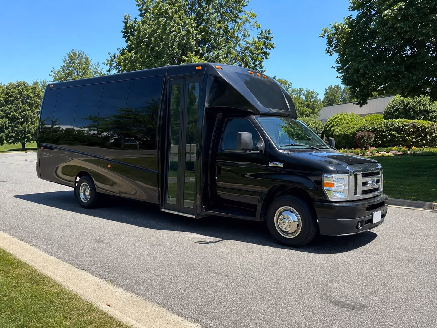 bachelor party buses from lakeville to minneapolis breweries and sports bars