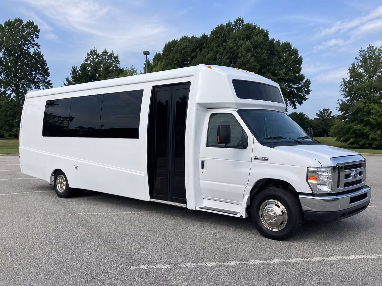 lakeville 18 passenger party bus