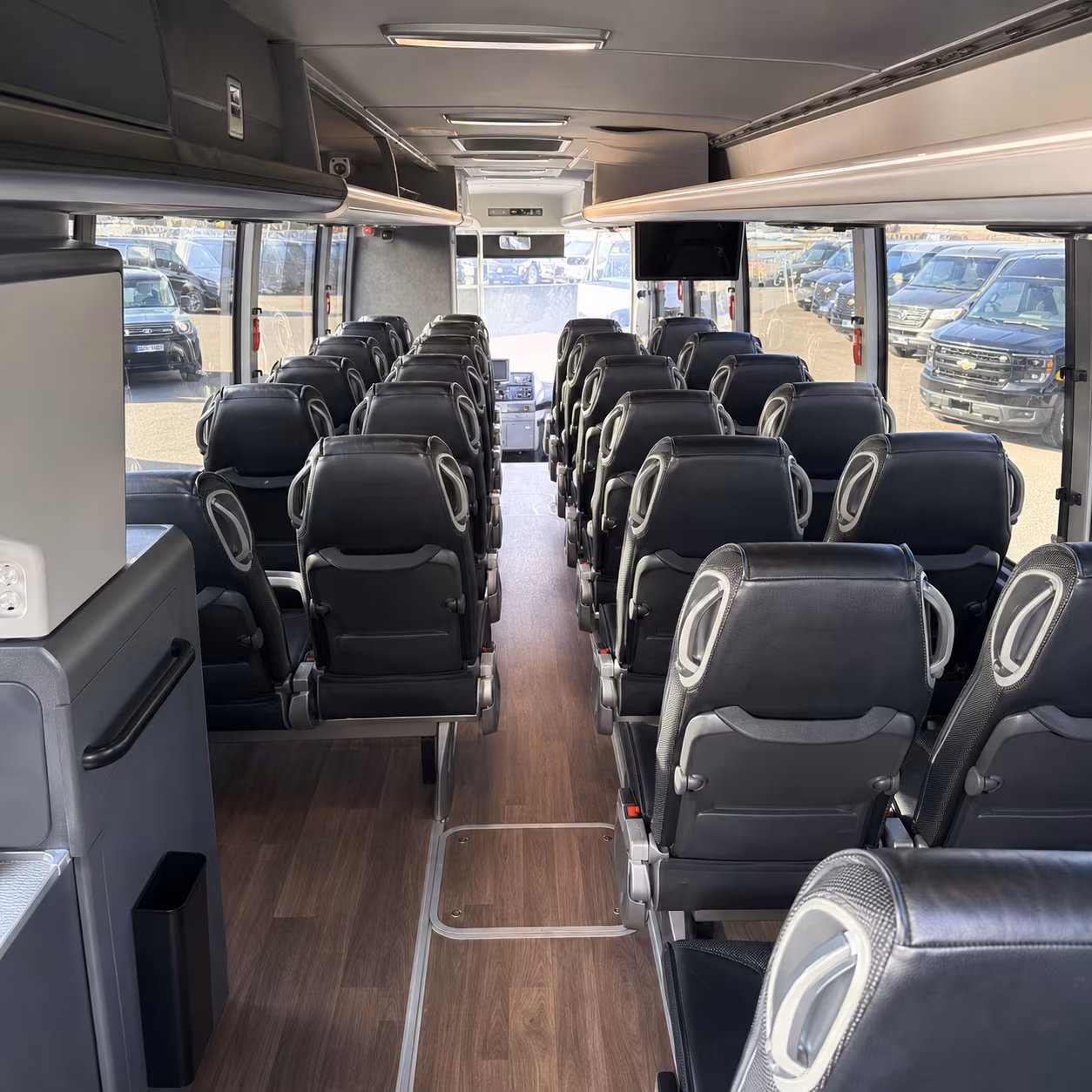 lakeville minibus rentals