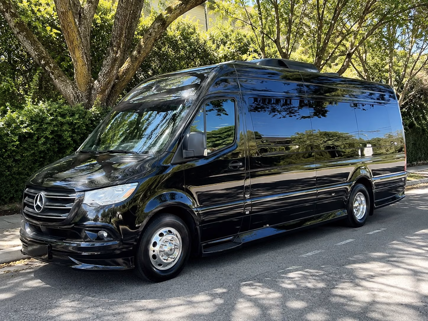 reserve transportation for your next wedding 1