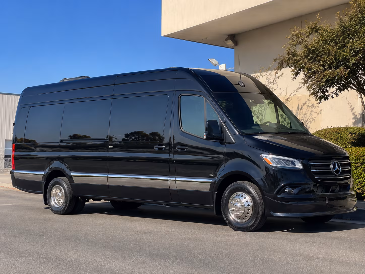 reserve transportation for your next wedding 3